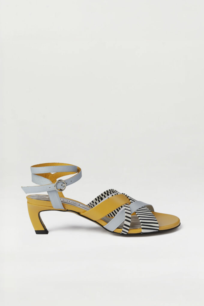 Sandalia de Tacón Kitten Jocelyne lyne azul claro