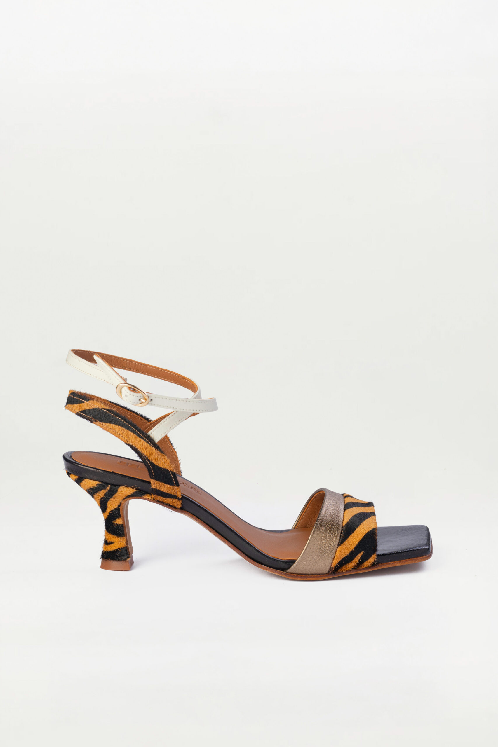 Sandalia de tacón Piero equus naranja oro oscuro
