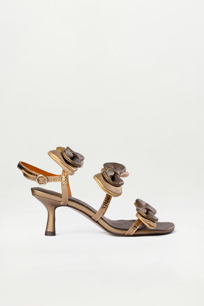 Sandalia de tacón slingback Boucle oro viejo