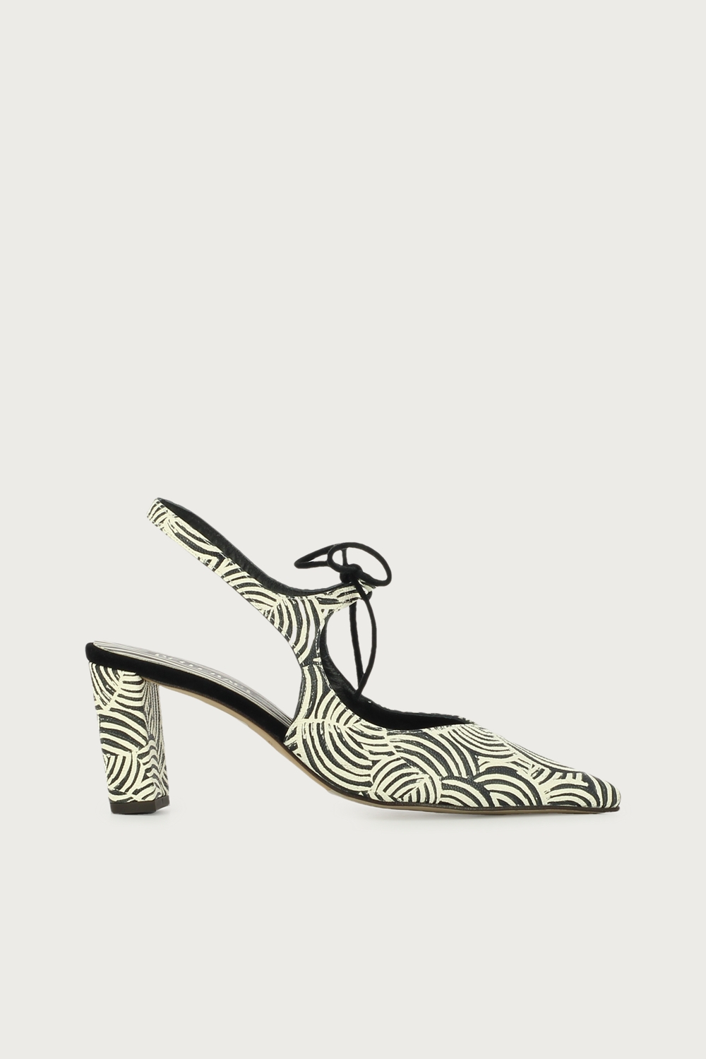Salón slingback Adara spiral negro