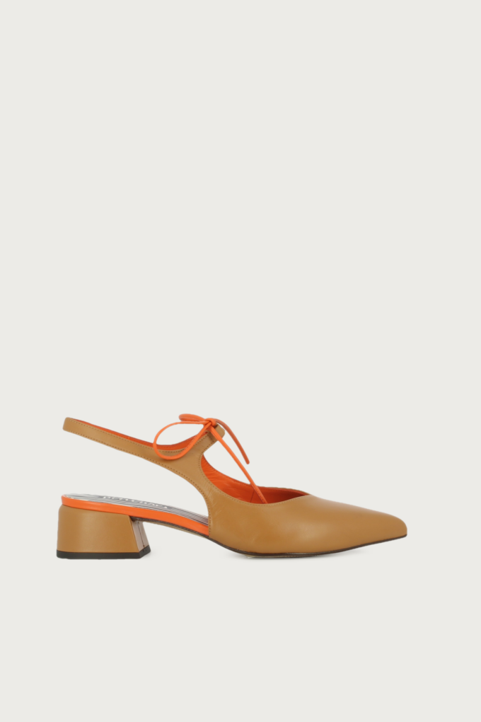 Salón slingback Nea camel naranja